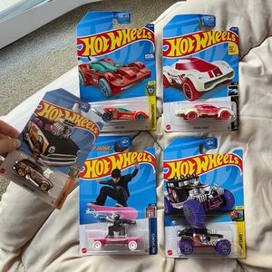 NEW hot wheels bundle !!